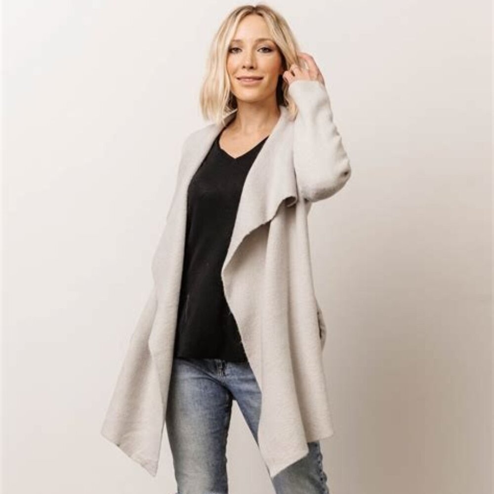 Baltic Born Light Gray Ellison Lapel Cardigan Size L/XL NWT